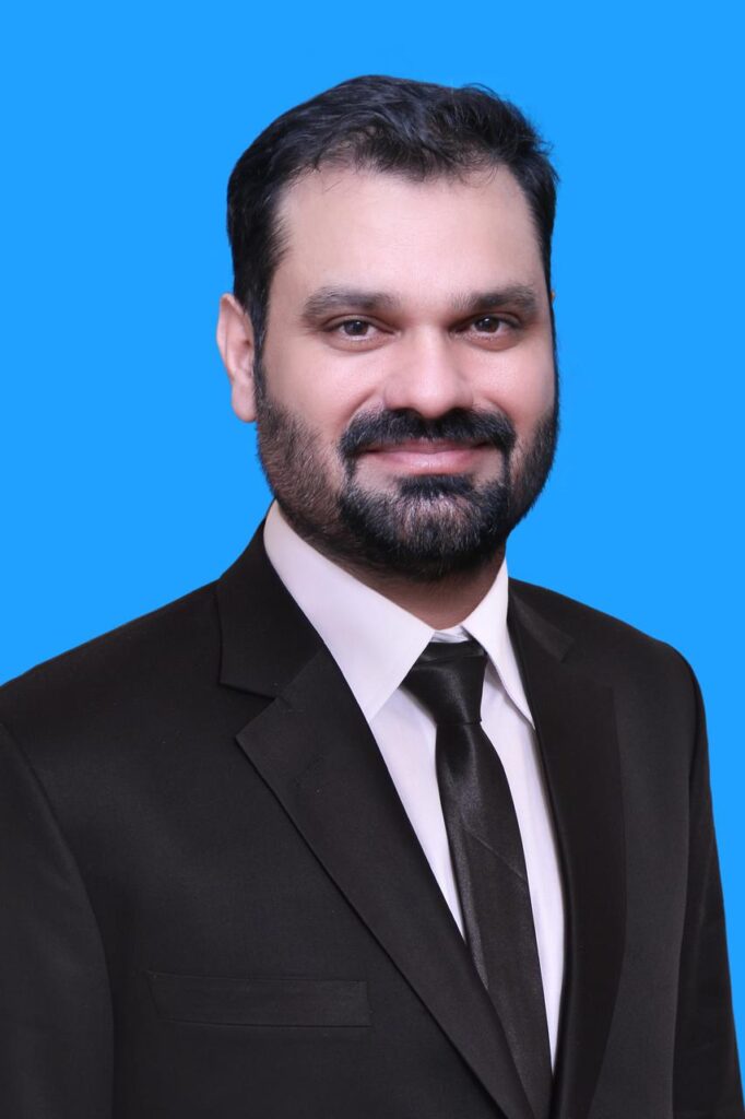 >Engineer Raja Nazakat Hussain leading technical team